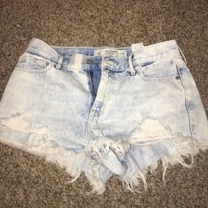 A&F washes out shorts